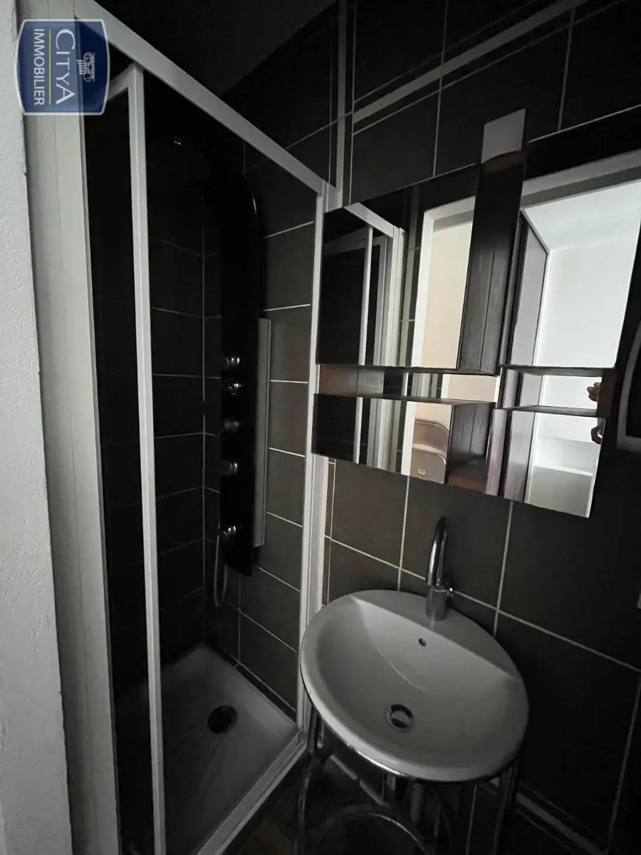 Photo 5 Appartement 1 pièce 12.7m²