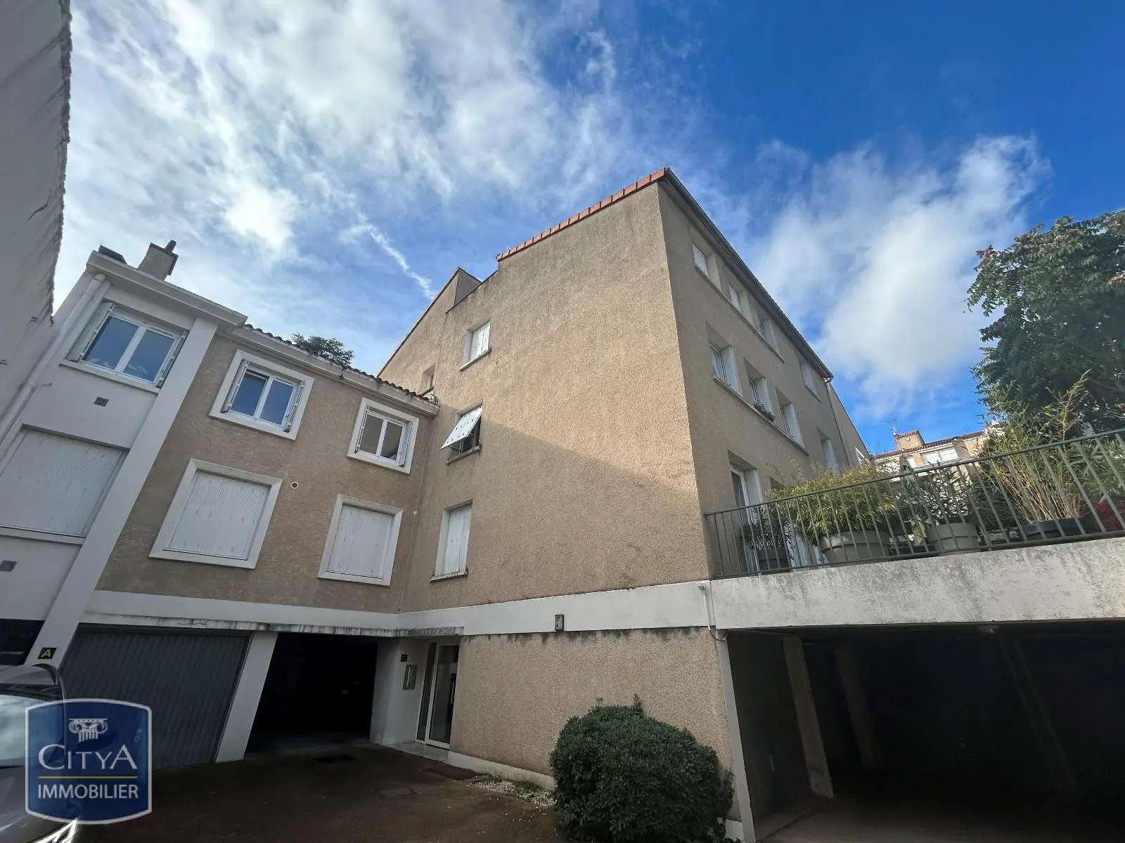 Photo 2 Appartement 1 pièce 27m²