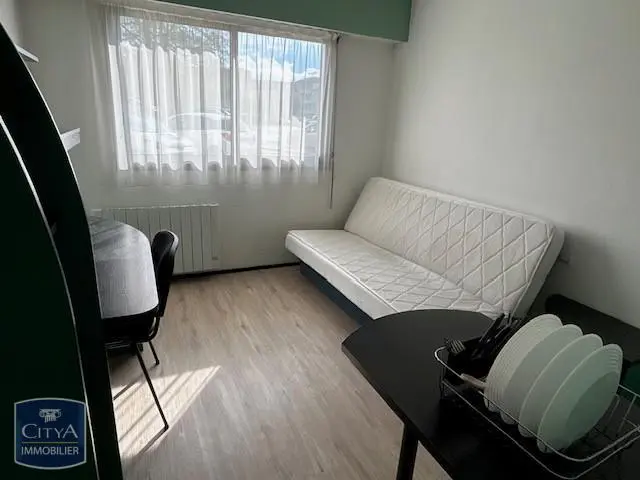 Photo 1 Appartement 1 pièce 15.78m²
