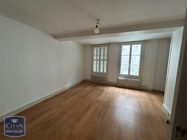 Photo 2 Appartement 1 pièce 34m²