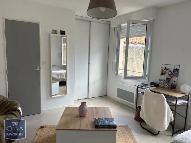 Photo 1 Appartement 1 pièce 29.67m²