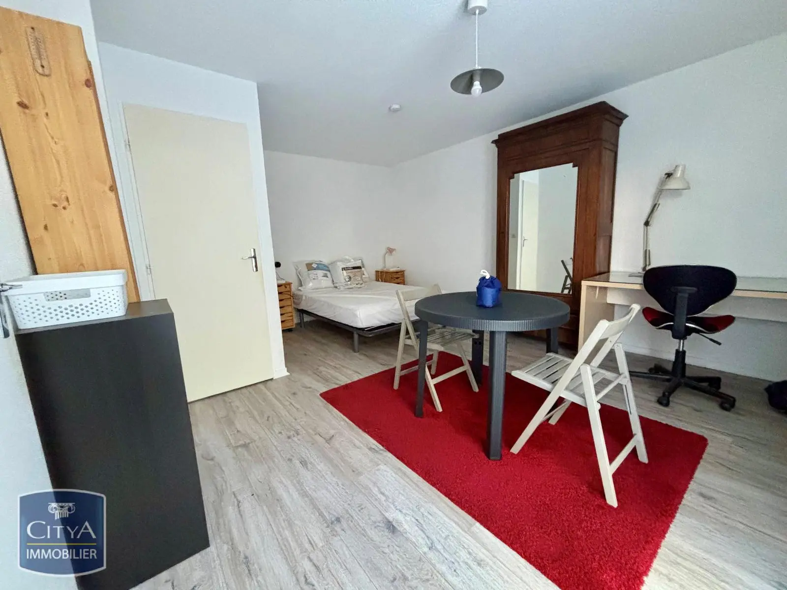 Photo 1 Appartement 1 pièce 27m²