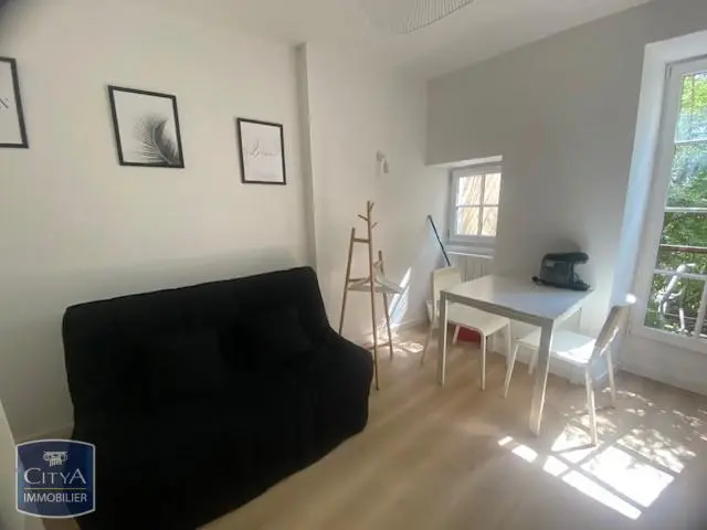 Photo 2 Appartement 1 pièce 13.35m²