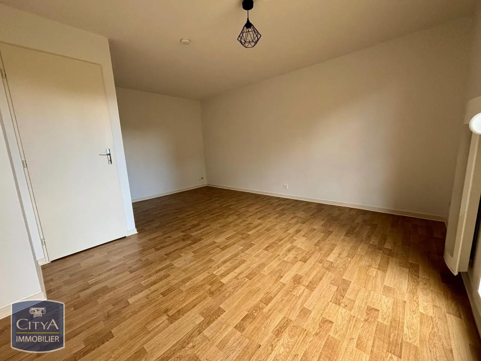 Photo 2 Appartement 1 pièce 26.95m²