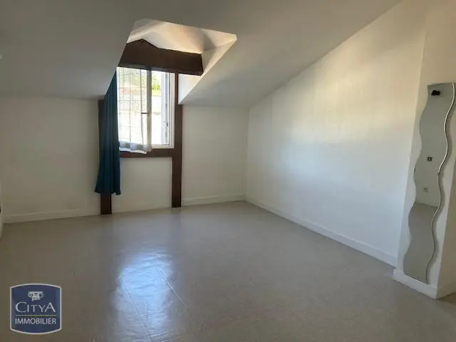 Photo 1 Appartement 1 pièce 25.8m²