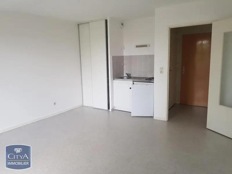 Photo 1 Appartement 1 pièce 26.29m²