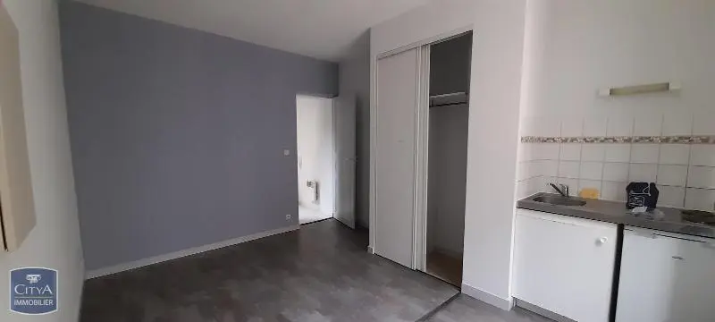 Photo 1 Appartement 1 pièce 17.08m²