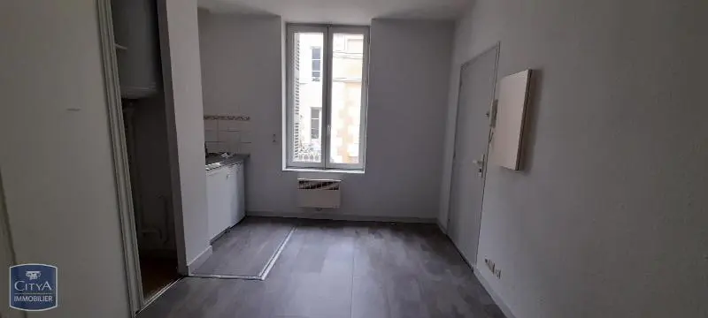 Photo 2 Appartement 1 pièce 17.08m²