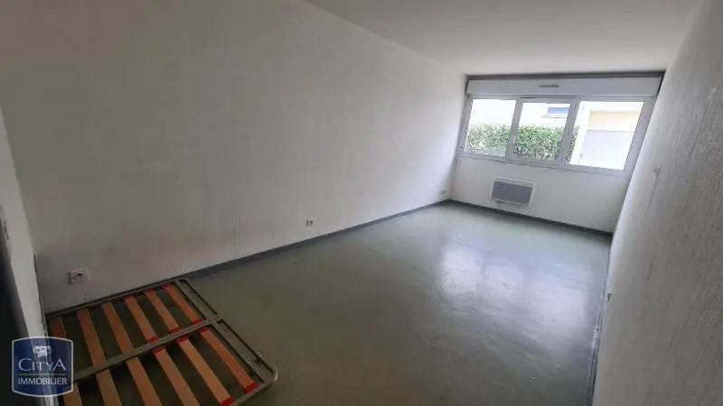 Photo 2 Appartement 1 pièce 24.44m²