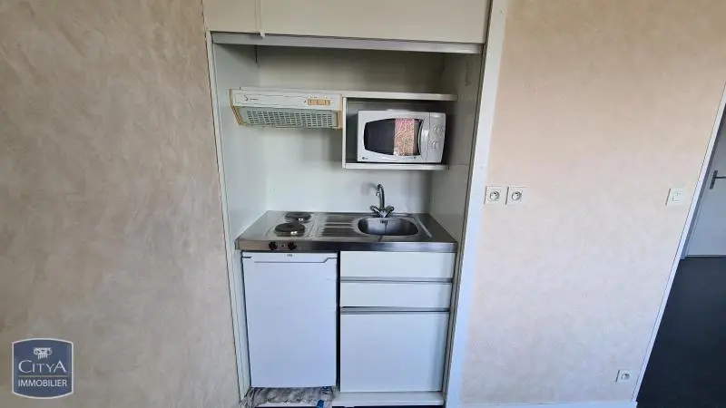 Photo 2 Appartement 1 pièce 31.38m²