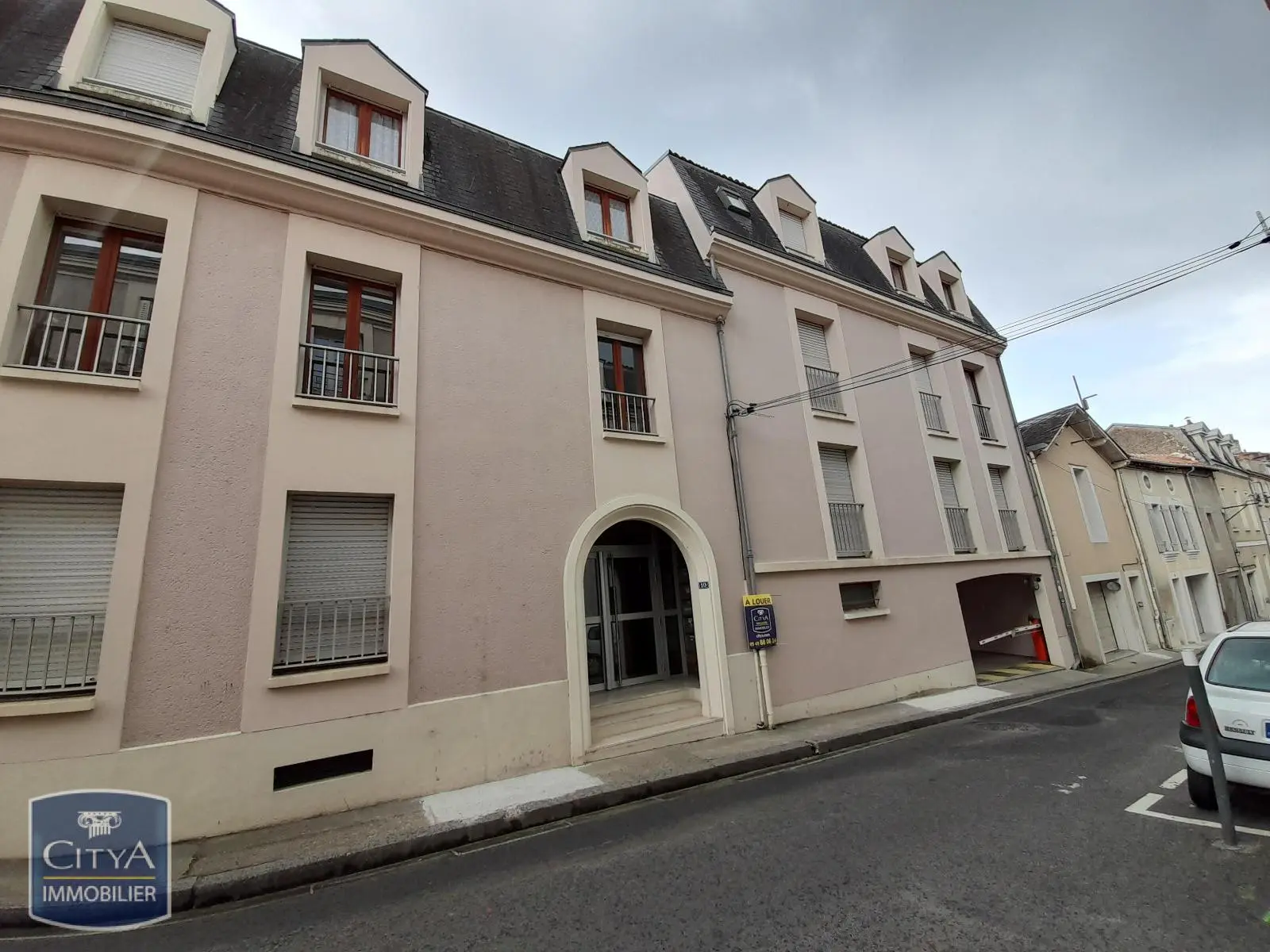 Photo 8 Appartement 1 pièce 25.64m²