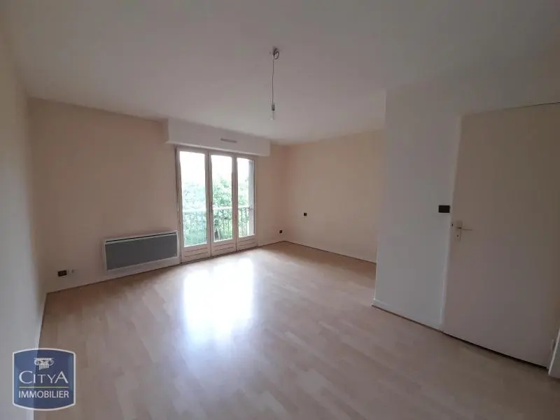 Photo 1 Appartement 1 pièce 31.44m²
