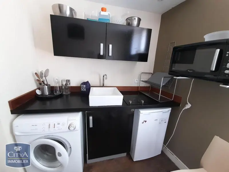 Photo 2 Appartement 1 pièce 13.34m²