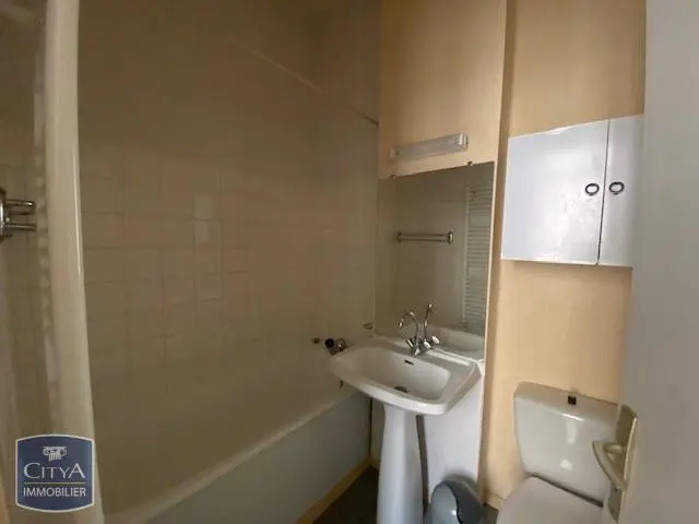 Photo 2 Appartement 1 pièce 12.81m²
