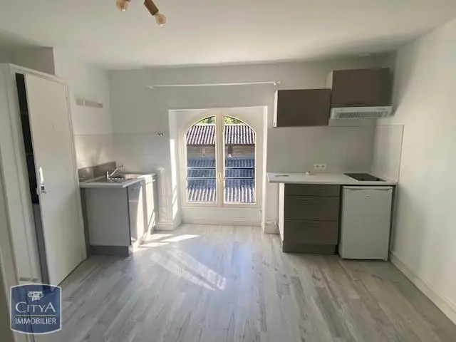 Photo 2 Appartement 1 pièce 22.59m²