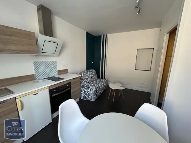 Photo 2 Appartement 1 pièce 17.83m²