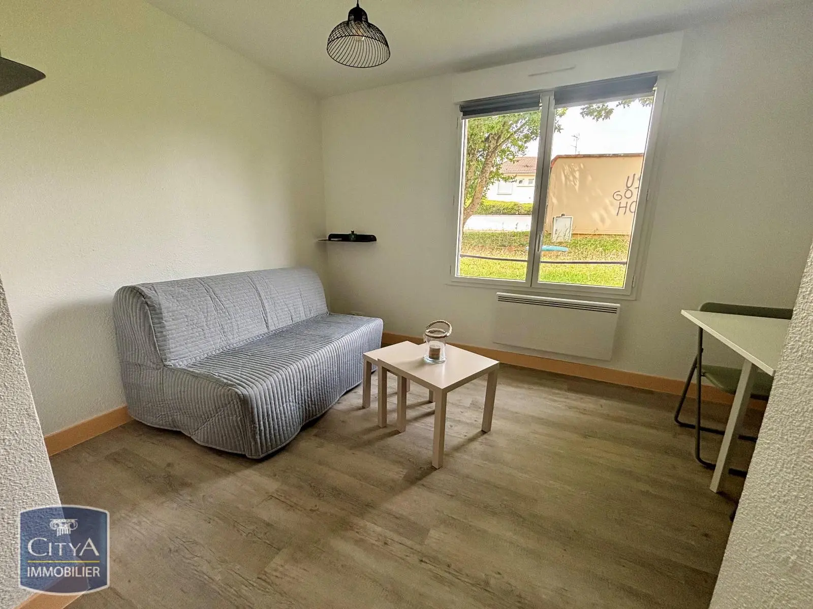 Photo 1 Appartement 1 pièce 19.84m²