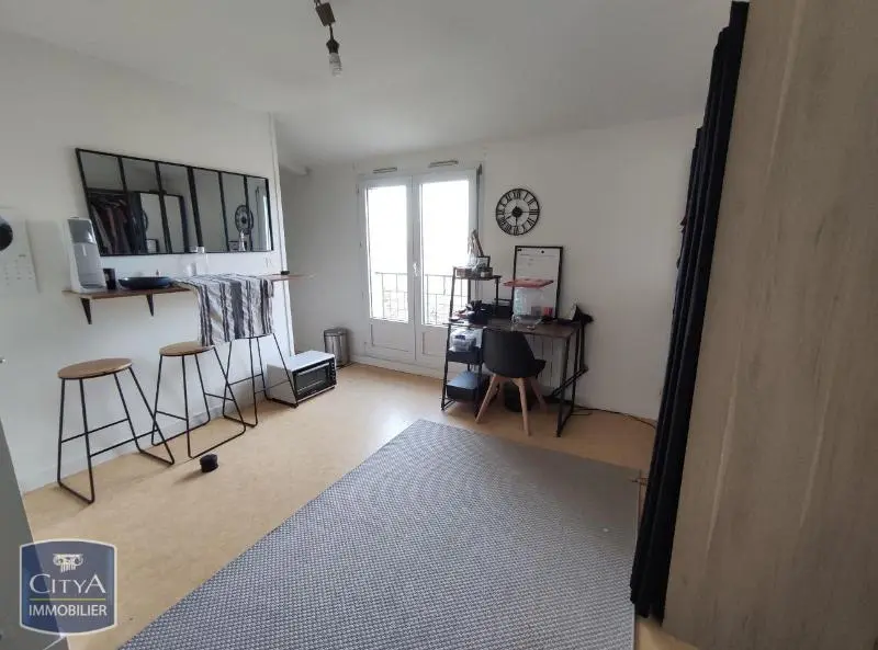 Photo 1 Appartement 1 pièce 24.18m²