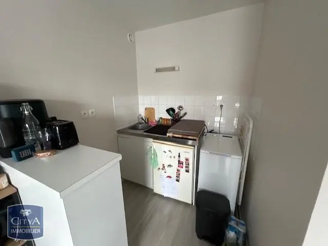 Photo 2 Appartement 1 pièce 28.38m²