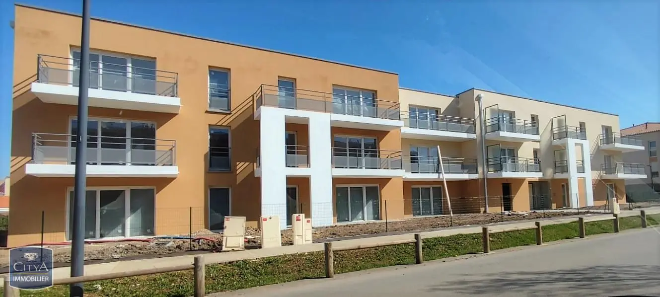 Photo 1 Appartement 1 pièce 38.1m²