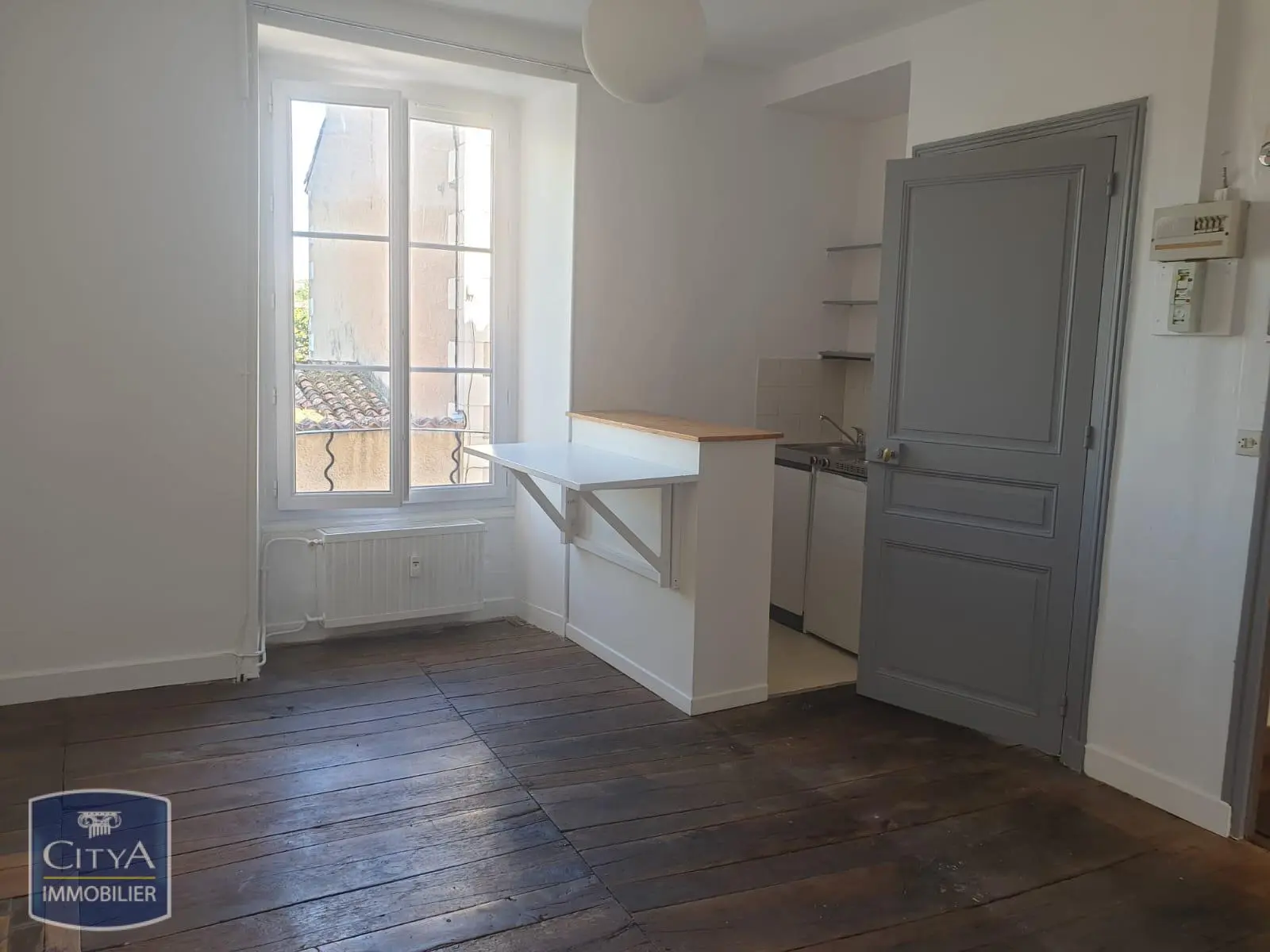 Photo 1 Appartement 1 pièce 21.7m²