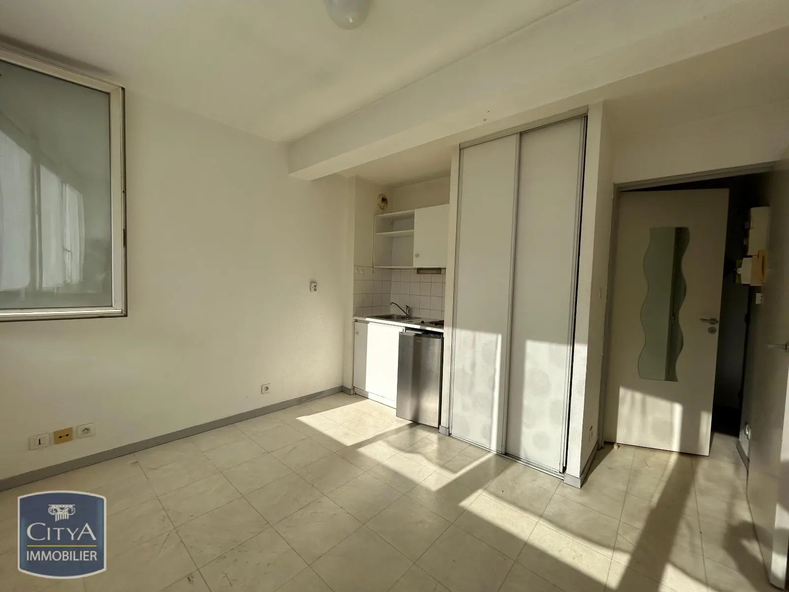 Photo 1 Appartement 1 pièce 16m²