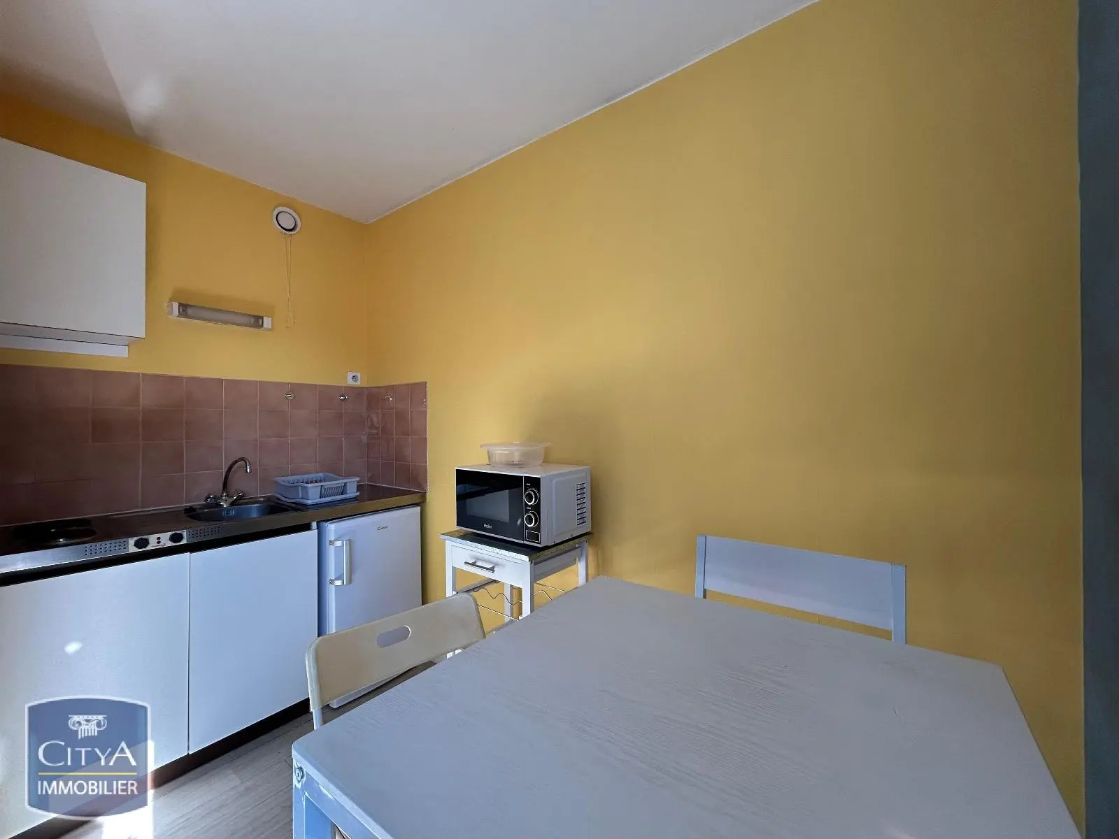 Photo 2 Appartement 1 pièce 23.61m²