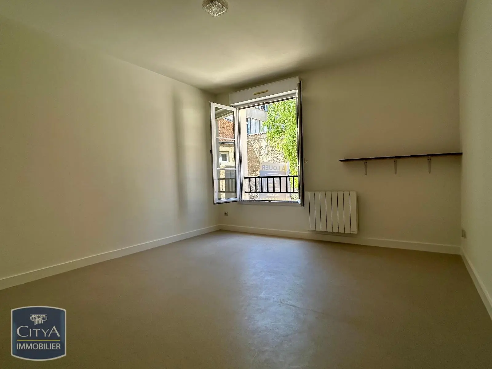 Photo 2 Appartement 1 pièce 22.15m²