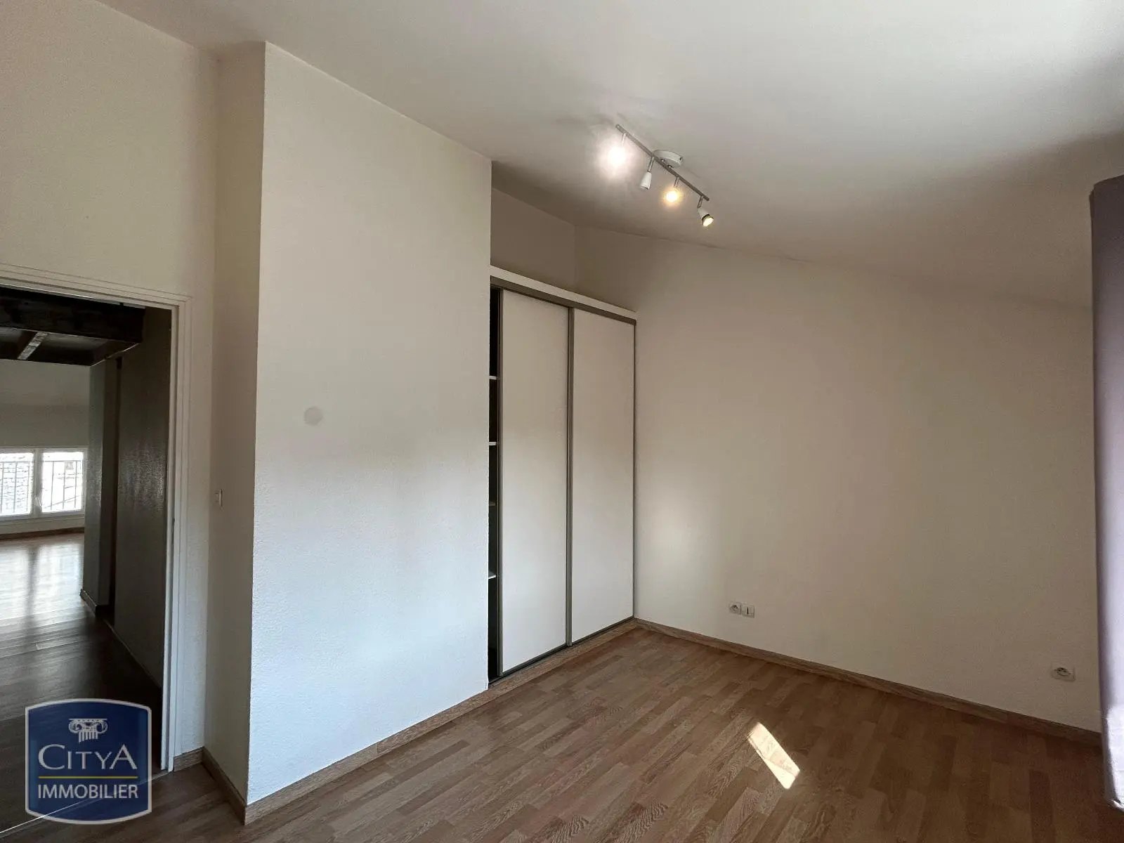 Photo 3 Appartement 2 pièces 32m²