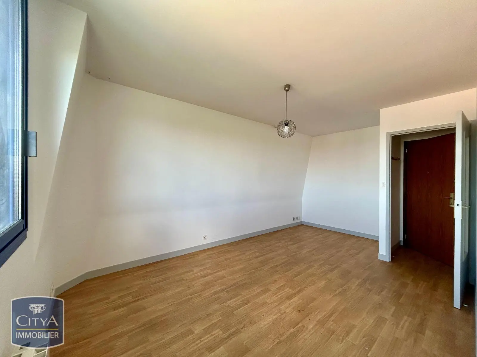 Photo 1 Appartement 1 pièce 23.24m²