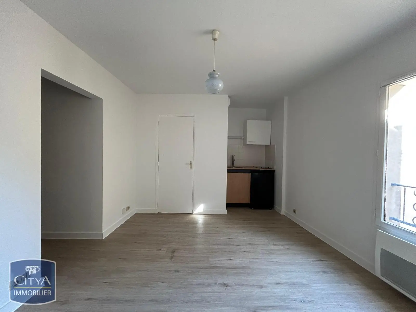 Photo 1 Appartement 1 pièce 22.93m²