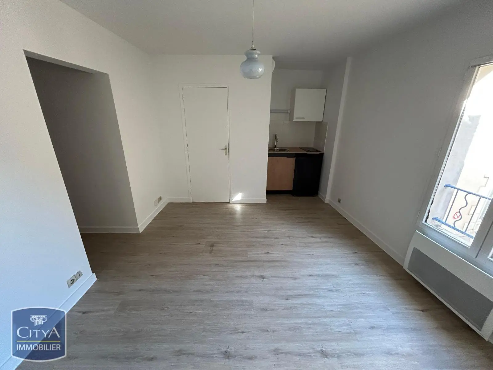 Photo 2 Appartement 1 pièce 22.93m²