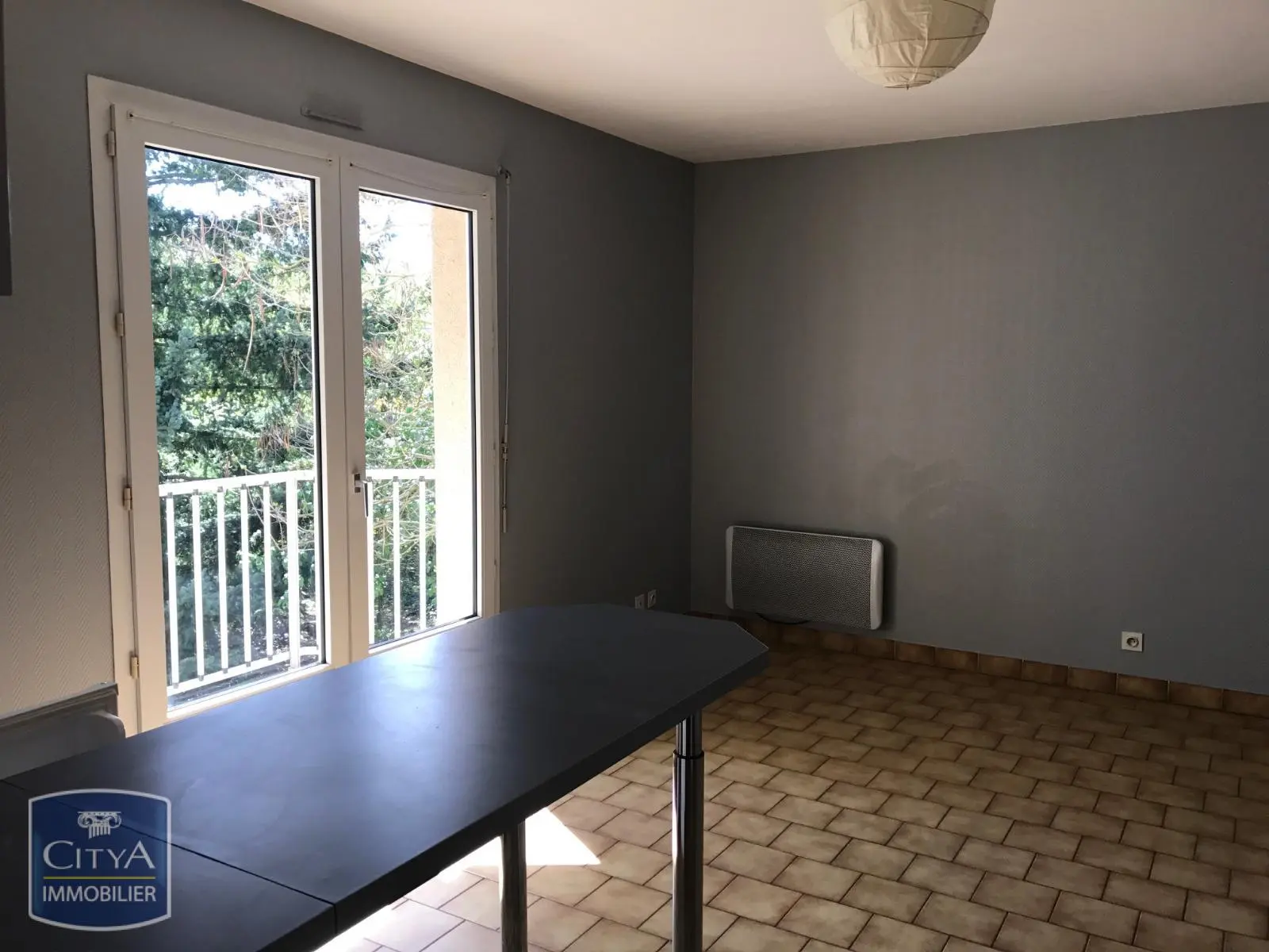 Photo 2 Appartement 1 pièce 23.55m²