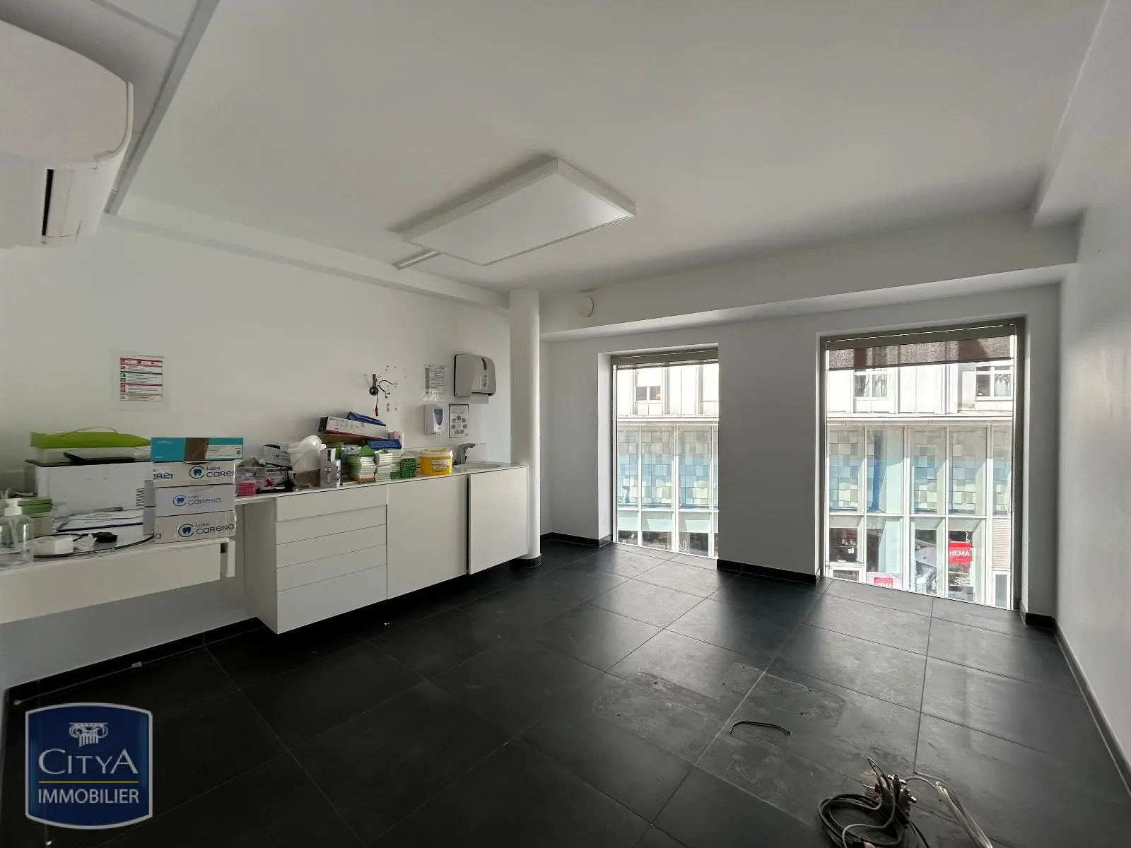 Photo 4 Local Commercial 318m²