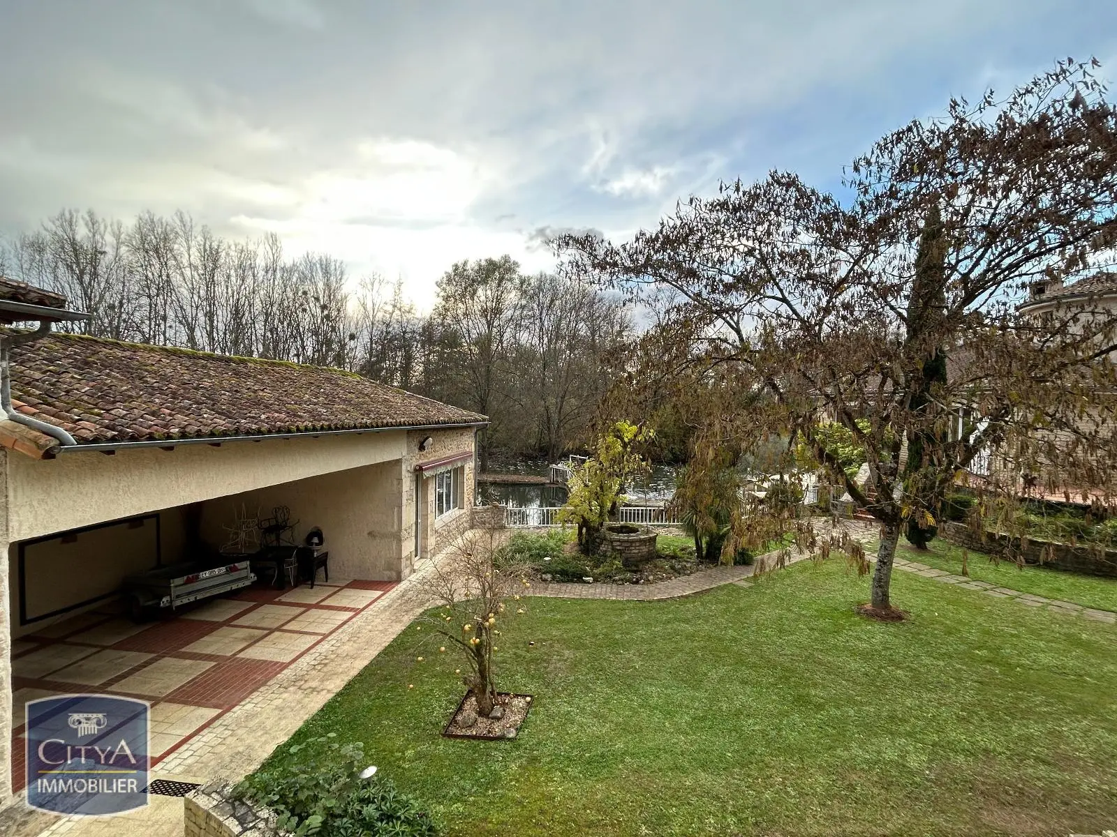 Photo 18 Maison 4 pièces 183m²