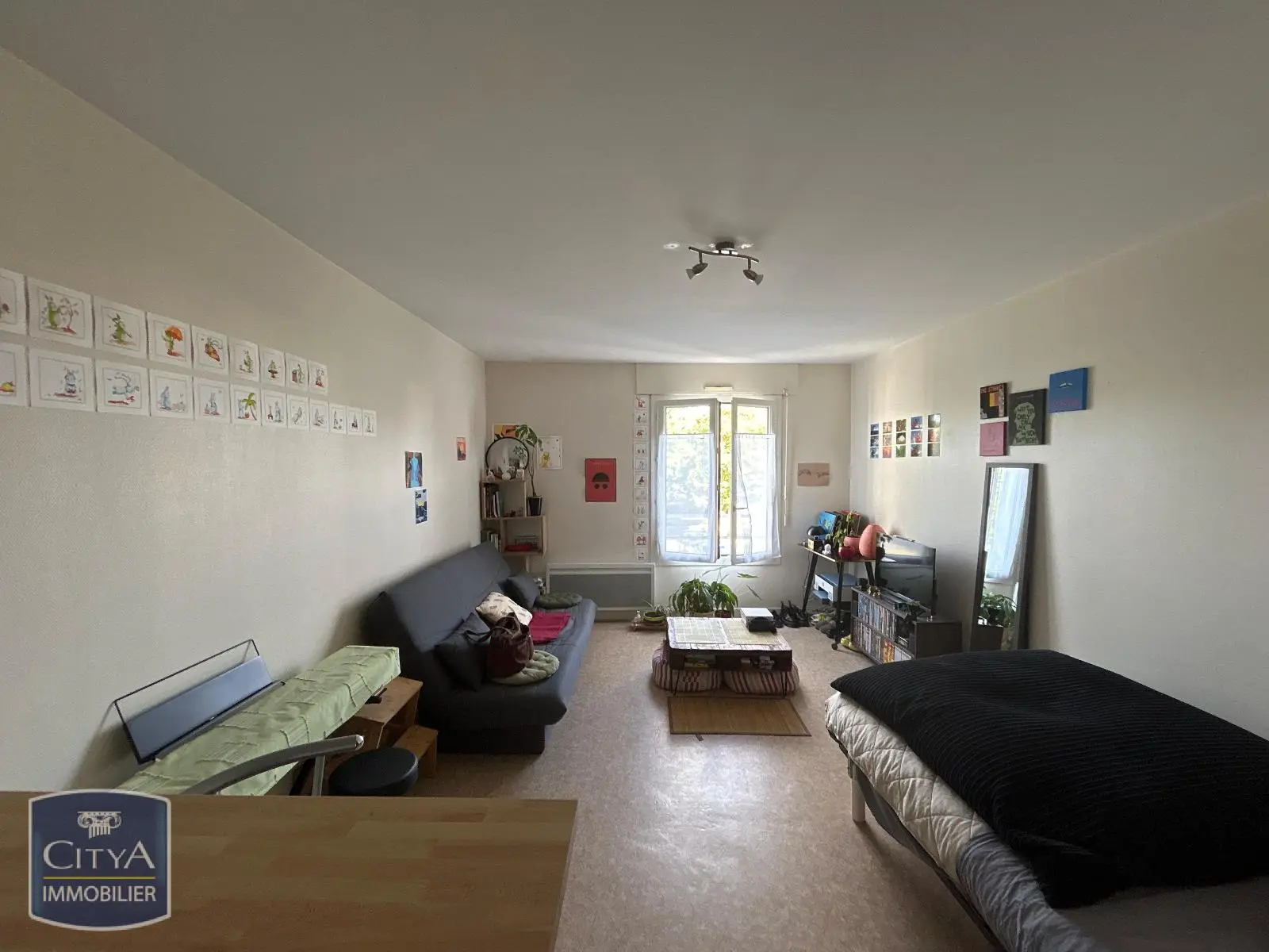Photo 1 Appartement 1 pièce 27m²