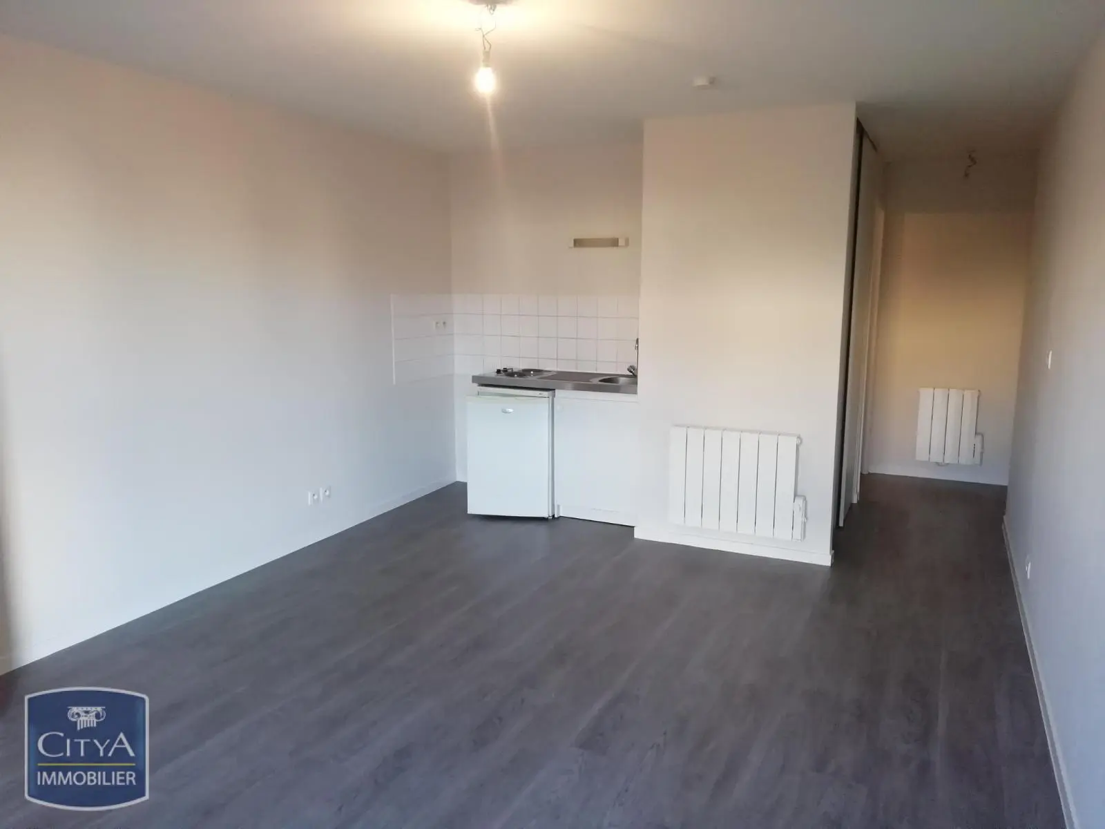 Photo 1 Appartement 1 pièce 27.41m²