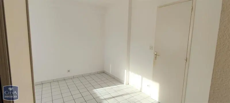 Photo 2 Appartement 1 pièce 17.46m²