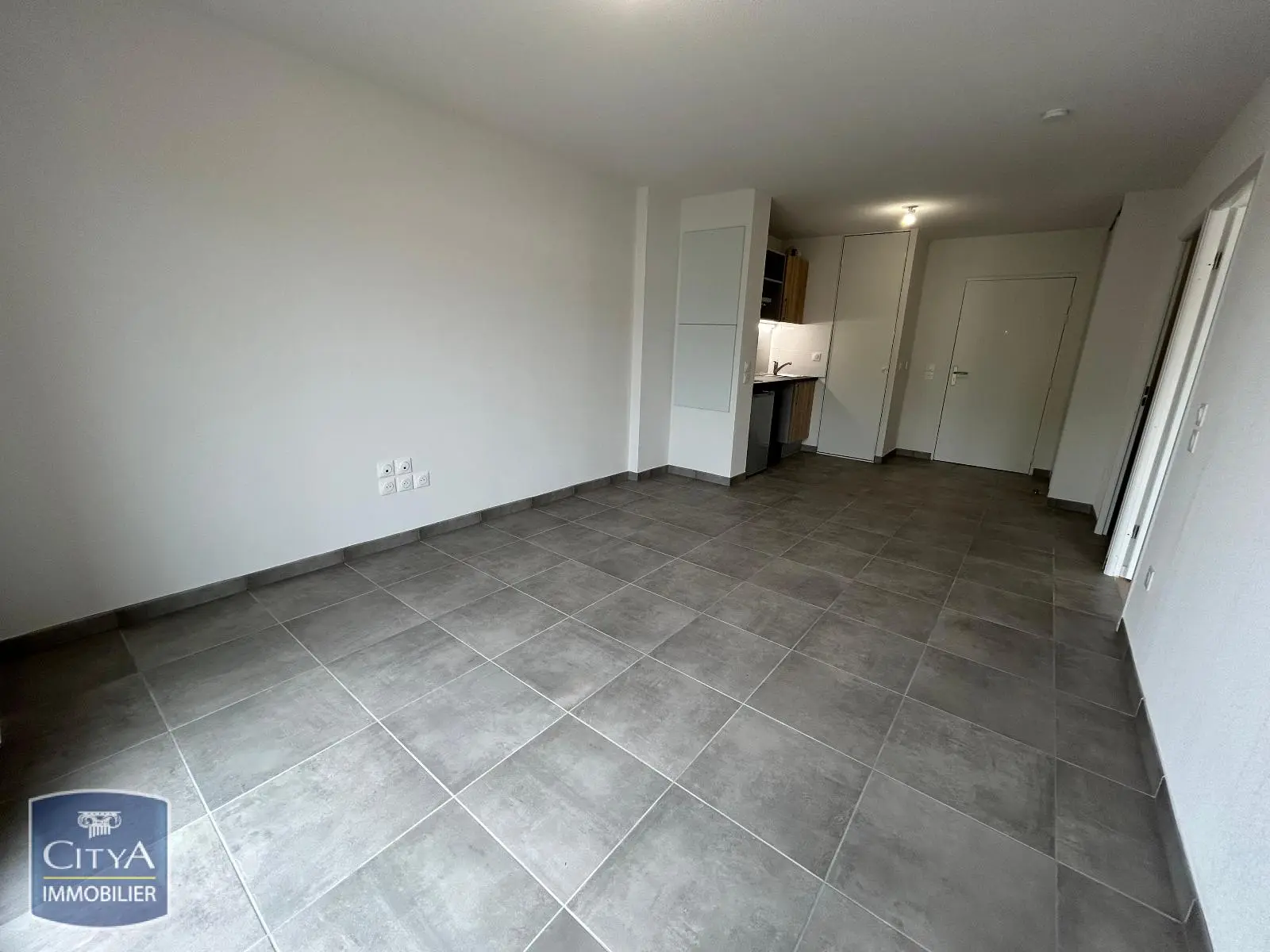 Photo 2 Appartement 2 pièces 43.18m²