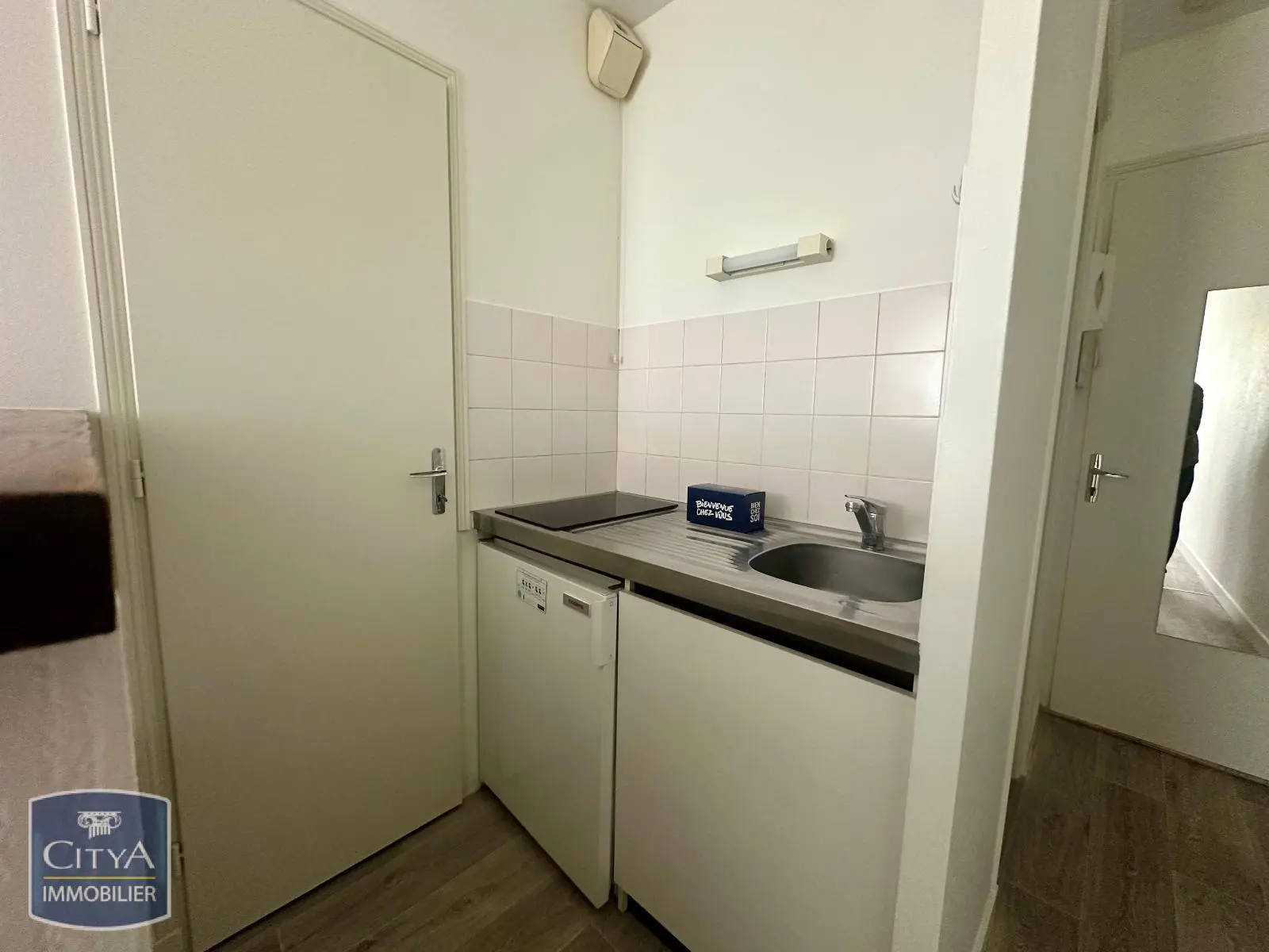 Photo 2 Appartement 1 pièce 21.63m²