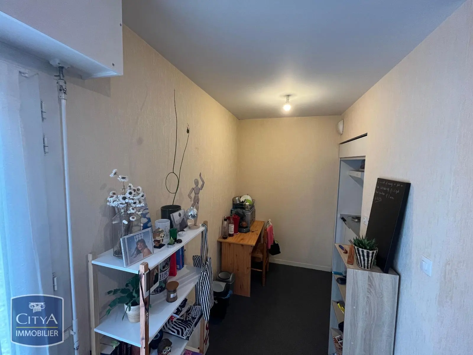 Photo 2 Appartement 1 pièce 20.3m²