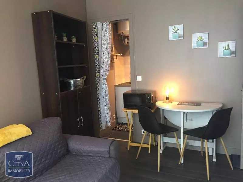 Photo 1 Appartement 1 pièce 13.76m²