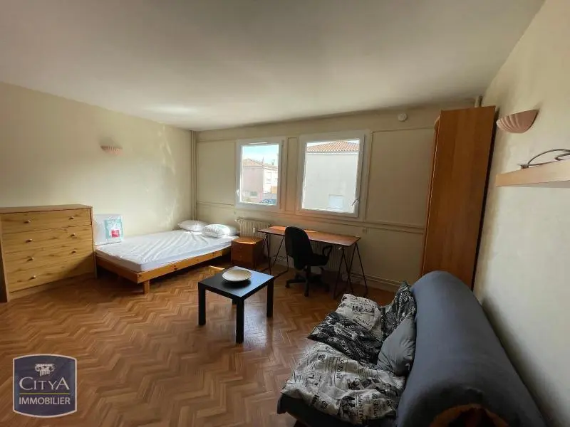 Photo 2 Appartement 1 pièce 28.05m²