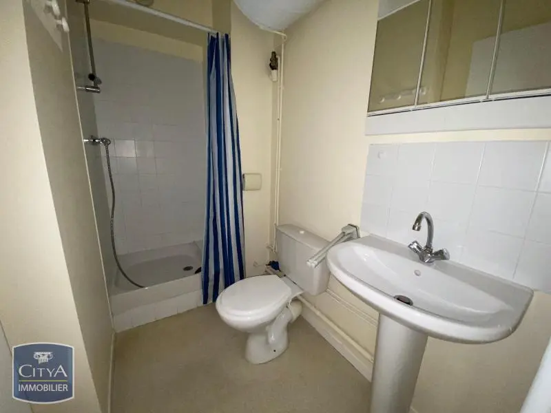 Photo 2 Appartement 1 pièce 21.98m²