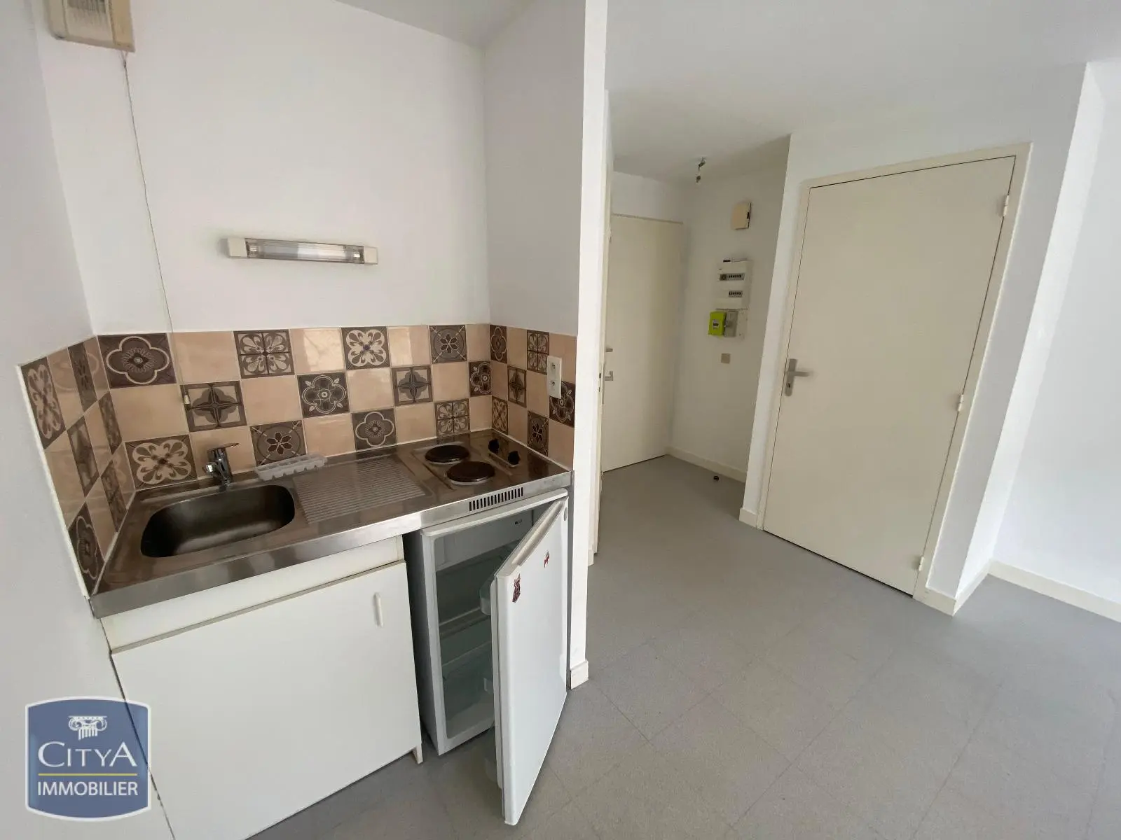 Photo 3 Appartement 1 pièce 21.96m²