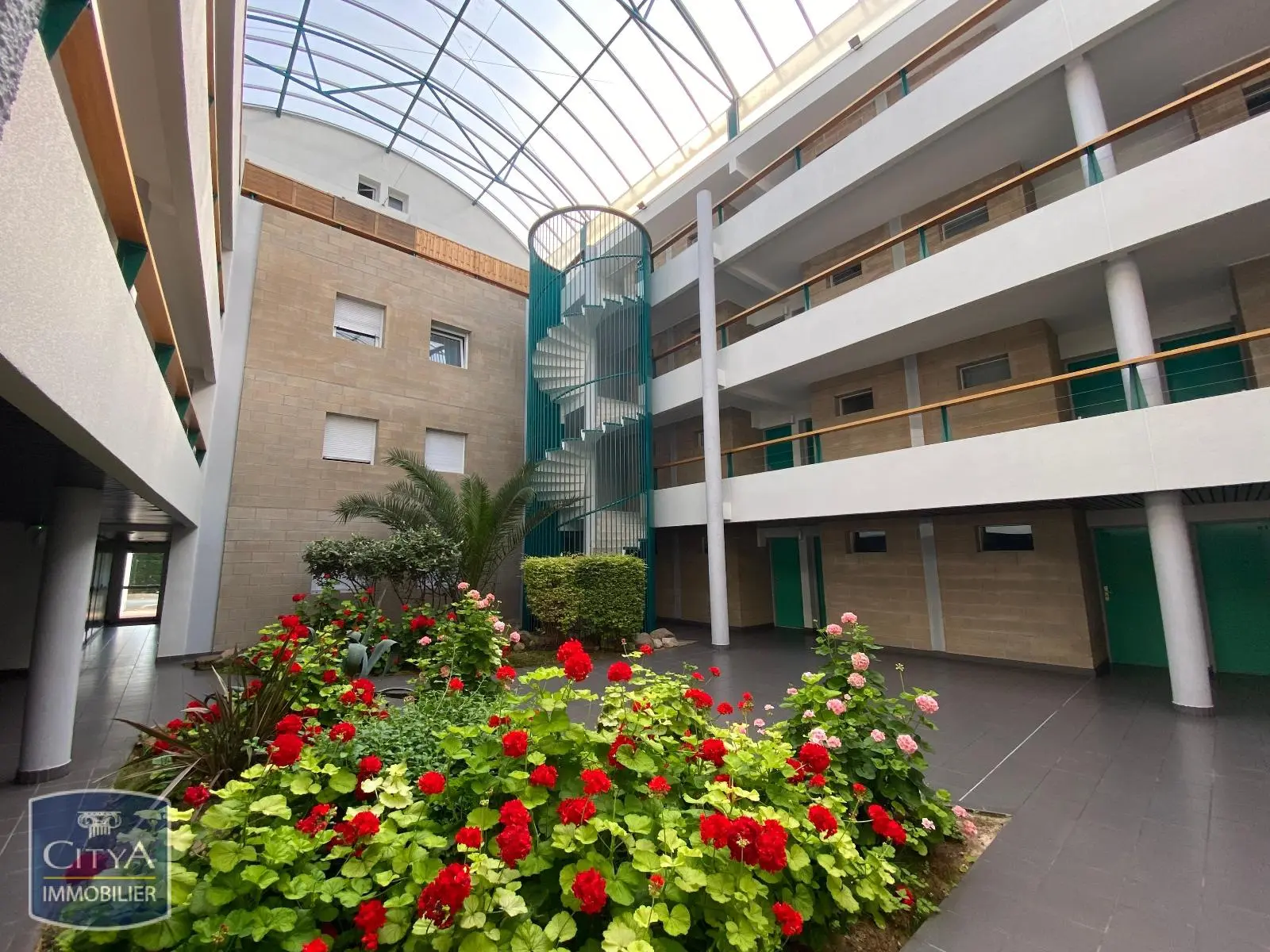 Photo 1 Appartement 1 pièce 18.83m²