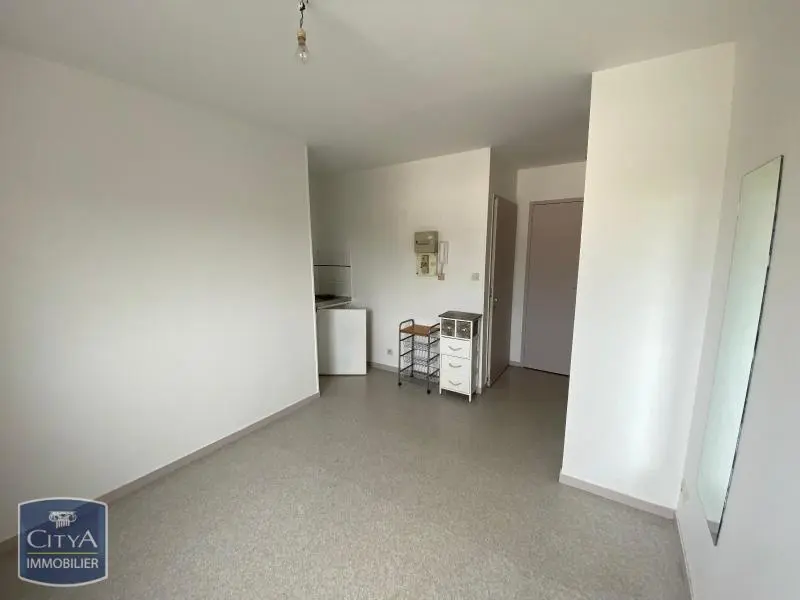 Photo 1 Appartement 1 pièce 14.51m²
