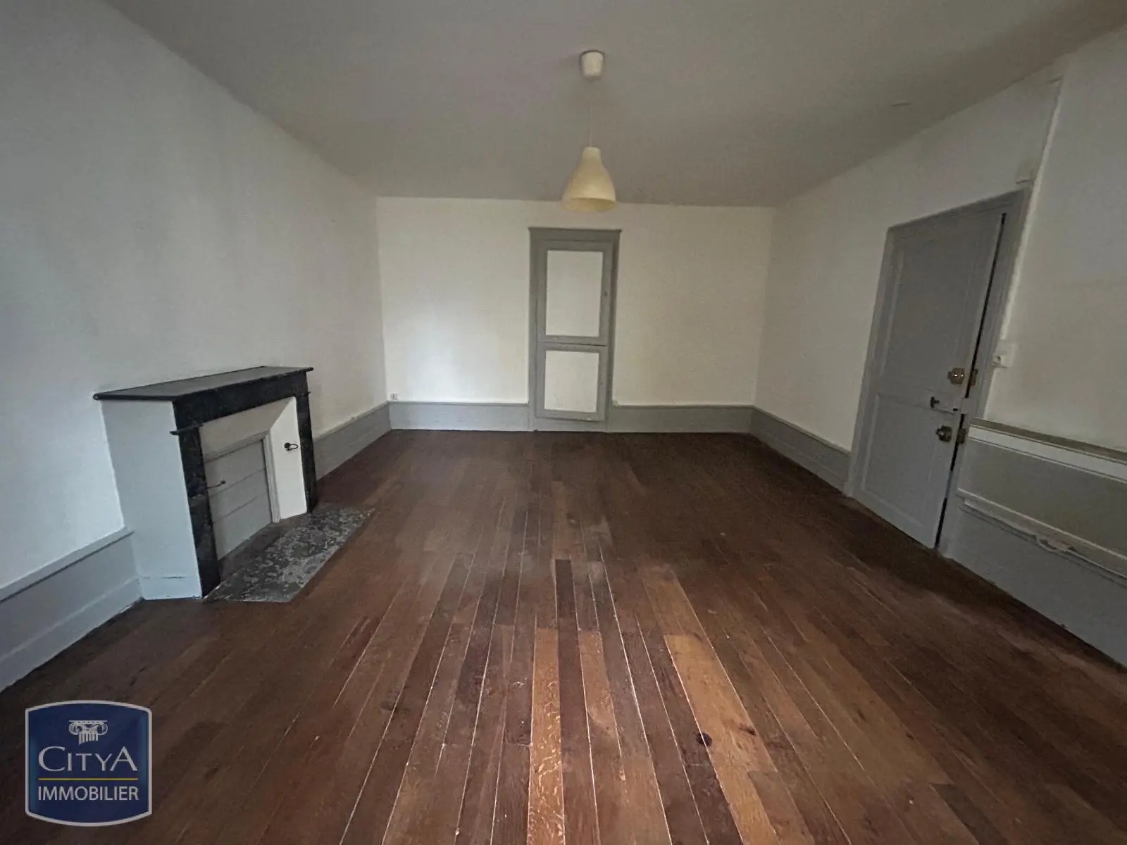 Photo 2 Appartement 1 pièce 30.87m²