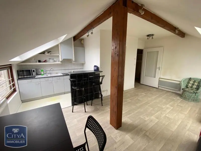Photo 2 Appartement 1 pièce 23.86m²
