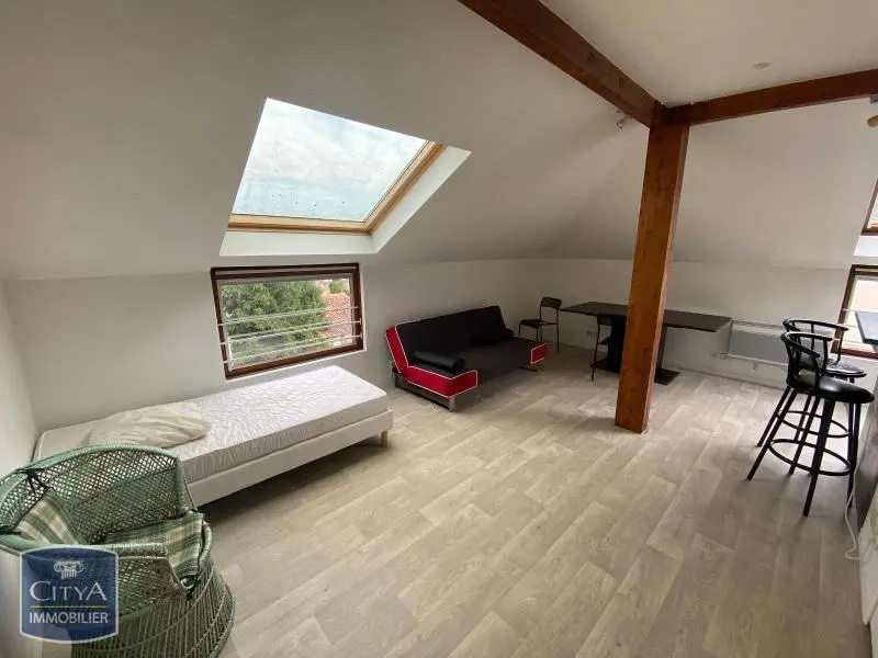 Photo 1 Appartement 1 pièce 23.86m²